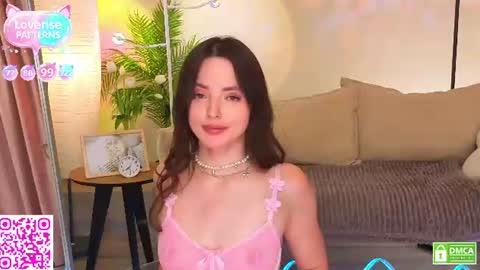 Snapshot of oliviakis chatting on 06-22-26, 07:49 Olivia online show from 06-22-26, 07:49