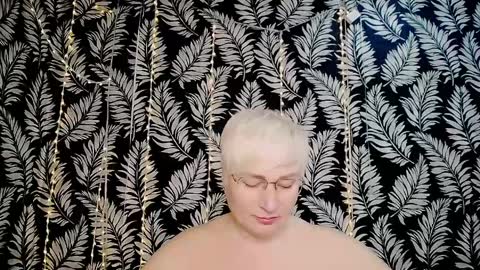 Kelly online show from 04-10-26, 10:31