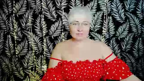 Snapshot of oliviaoskar_ chatting on 07-11-26, 10:07 Kelly online show from 07-11-26, 10:07