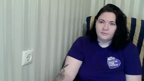 Snapshot of olyafire chatting on 11-05-25, 09:31 OlyaFire online show from 11-05-25, 09:31