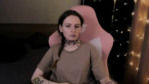 on_yxxx online show from 05-17-26, 07:21