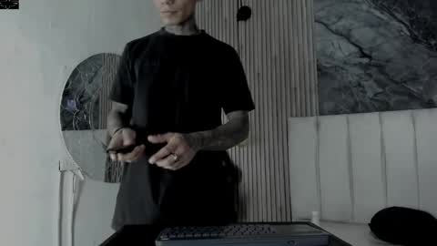 Snapshot of onceagain97_ chatting on 04-18-26, 07:29 ... online show from 04-18-26, 07:29