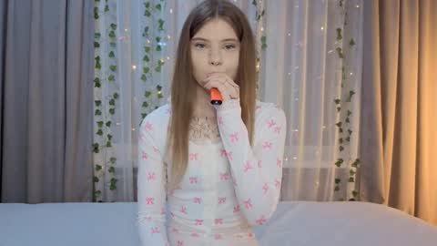 Snapshot of one_more_touch chatting on 03-25-26, 01:50 Eva online show from 03-25-26, 01:50