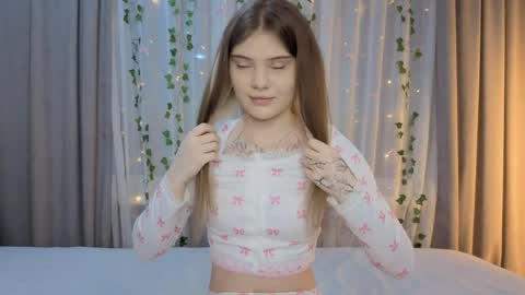 Snapshot of one_more_touch chatting on 04-04-26, 01:30 Eva online show from 04-04-26, 01:30