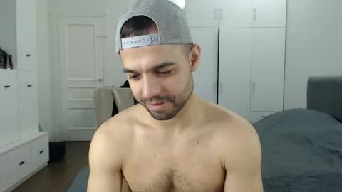 onebestlover online show from 05-30-26, 07:49