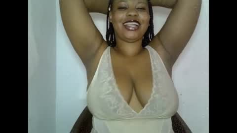 Snapshot of oneofdbestchubbygaloncb chatting on 06-16-26, 03:42 oneofdbestchubbygaloncb online show from 06-16-26, 03:42
