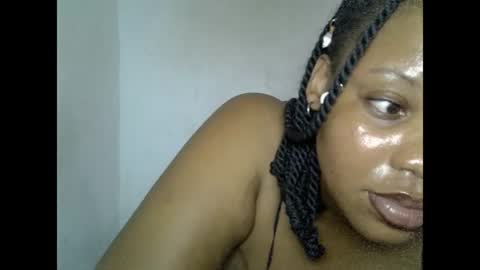 Snapshot of oneofdbestchubbygaloncb chatting on 06-30-26, 02:45 oneofdbestchubbygaloncb online show from 06-30-26, 02:45
