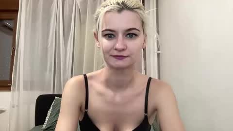 Onika online show from 04-14-26, 03:07