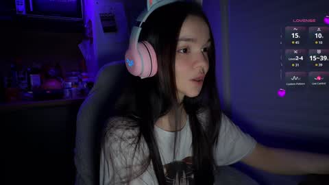 May  I am your cute succubus  online show from 02-01-26, 09:46