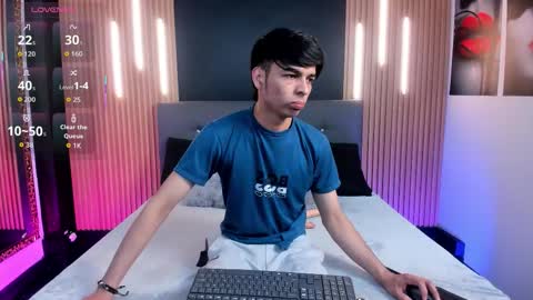 Snapshot of onlyjos_ chatting on 02-09-26, 08:13 Josh - Schedule 1400 - 2200 online show from 02-09-26, 08:13