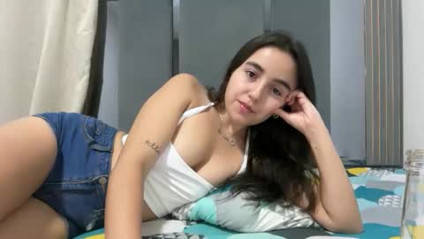 PAREJA LATINA JOVEN MUY CACHONDOS online show from 06-07-26, 11:19