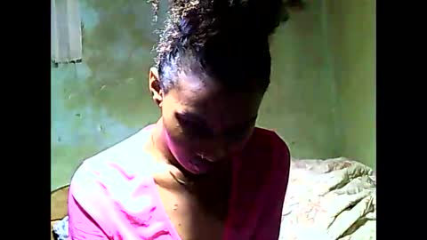 oolyette online show from 12-04-25, 07:11