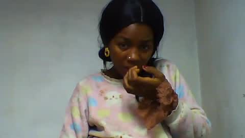 oooorazanasoa online show from 06-24-26, 05:28
