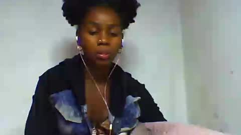 oooorazanasoa online show from 06-24-26, 05:56