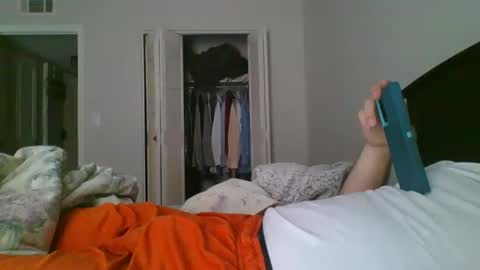 Snapshot of orange22boi chatting on 11-08-25, 03:23 orange22boi online show from 11-08-25, 03:23