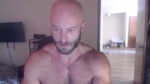 Snapshot of oregon87 chatting on 05-18-26, 05:08 The Oregon Lumberjack online show from 05-18-26, 05:08