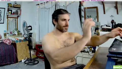 Osito Blanco online show from 03-18-26, 11:41
