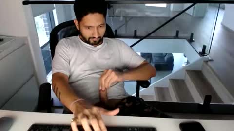 outdoornakedguy11_007 online show from 05-26-26, 06:42