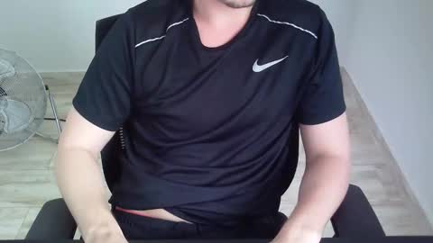 Snapshot of outroemail1807 chatting on 01-16-26, 03:16 outroemail1807 online show from 01-16-26, 03:16