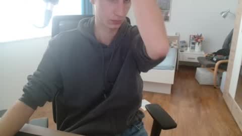 OverkneeBabe online show from 02-01-25, 12:58