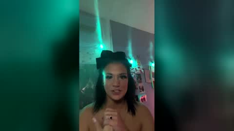 Snapshot of ovmilf chatting on 12-19-25, 01:23 ovmilf online show from 12-19-25, 01:23