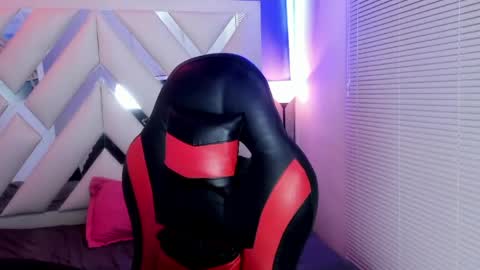 Snapshot of owen_blaze3 chatting on 06-01-26, 03:19 owen blaze online show from 06-01-26, 03:19