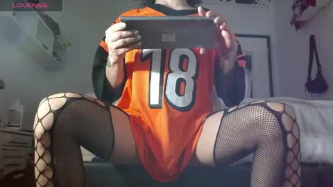 Jeannifer online show from 05-24-26, 12:04