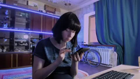 Snapshot of pa1e_pr1ncess chatting on 06-12-26, 08:02 Ella online show from 06-12-26, 08:02