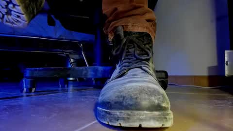 Pablo Meness online show from 02-16-26, 05:20