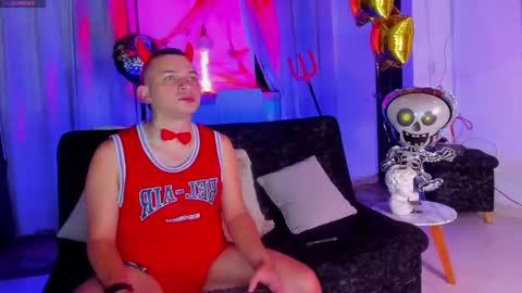 LIAN AND JACK online show from 10-29-25, 06:37