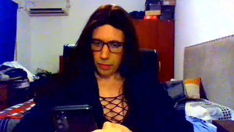 Snapshot of pam_taylor chatting on 07-16-26, 02:17 Pam taylor online show from 07-16-26, 02:17