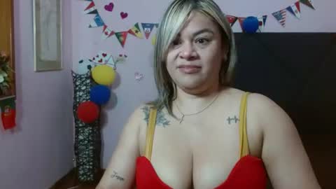 Snapshot of pamela_echeverria chatting on 06-23-26, 11:19 pamela_echeverria online show from 06-23-26, 11:19