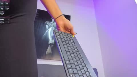 Snapshot of pamela_moreno chatting on 11-08-25, 07:56 Pamela online show from 11-08-25, 07:56