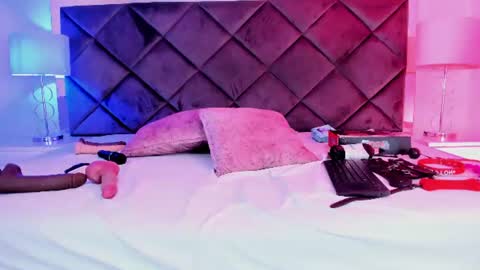 Pamela Ponce online show from 07-15-26, 03:50