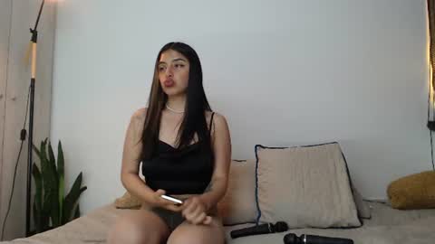 Snapshot of pantyhose_xxx_ chatting on 08-06-26, 02:19 pantyhose_xxx_ online show from 08-06-26, 02:19