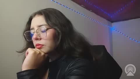 Paola online show from 06-22-26, 11:51