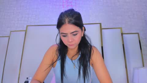 Snapshot of paolaa_rodriguez chatting on 04-09-26, 11:15 Paola online show from 04-09-26, 11:15