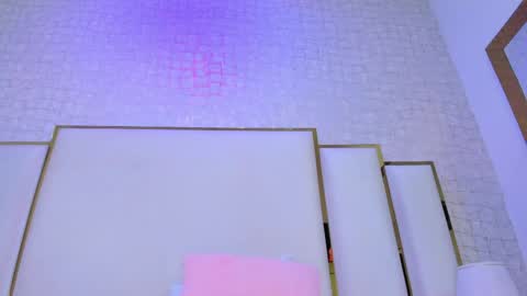 Snapshot of paolaa_rodriguez chatting on 05-12-26, 12:35 Paola online show from 05-12-26, 12:35