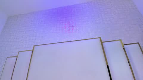 Snapshot of paolaa_rodriguez chatting on 05-13-26, 06:22 Paola online show from 05-13-26, 06:22