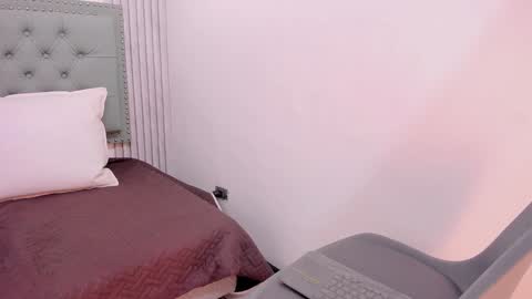    online show from 01-26-25, 03:25