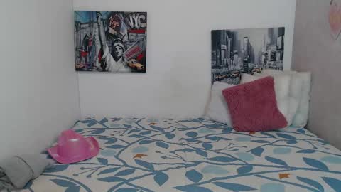 Snapshot of paolabotero chatting on 04-21-26, 11:38 Paola online show from 04-21-26, 11:38