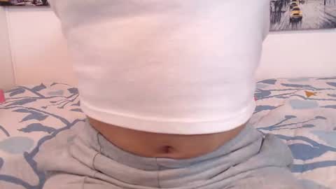 Snapshot of paolabotero chatting on 07-01-26, 11:12 Paola online show from 07-01-26, 11:12