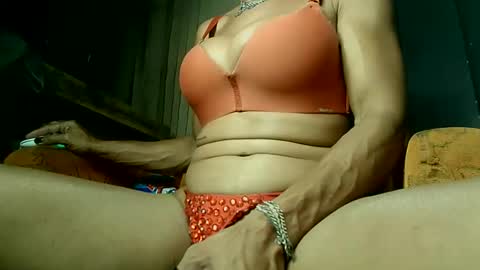 PAOLLA 23CM online show from 04-01-26, 02:34