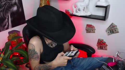 Paris D angelo online show from 01-22-25, 12:59