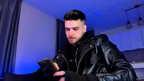 Paris online show from 02-01-26, 08:29