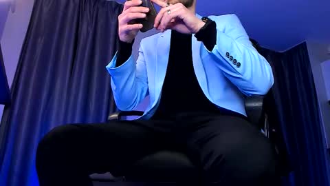 Paris online show from 03-27-26, 06:40