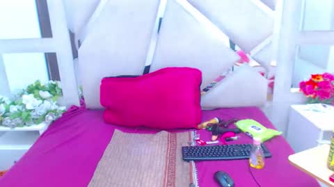 paris_squirtt online show from 05-23-26, 09:19