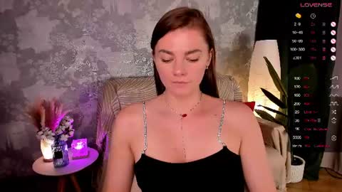 Paris online show from 06-27-26, 12:22