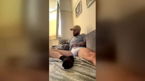 parkertom525 online show from 05-19-26, 02:23