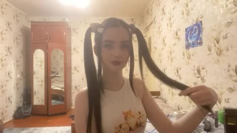 Snapshot of partheniamachle chatting on 05-13-26, 04:26 Milana online show from 05-13-26, 04:26